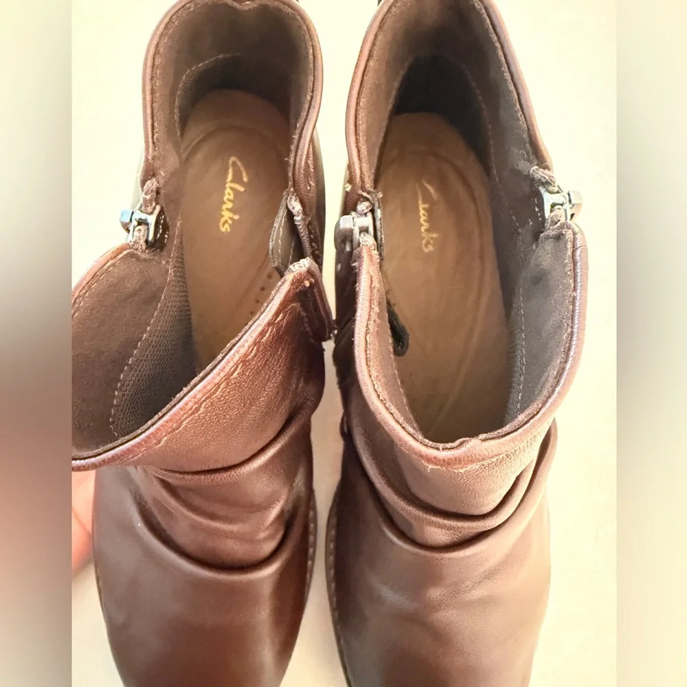 Clarks Aspra Walk Waterproof British‎ Tan leather ankle boots Women’s Size 7.5